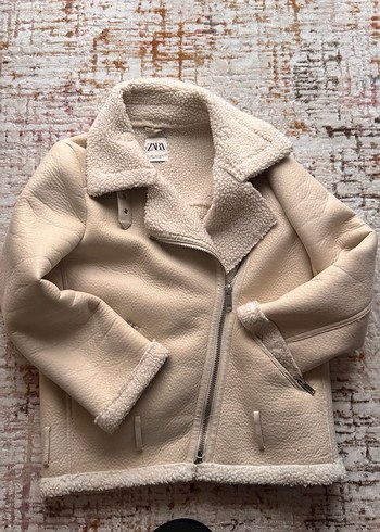 Sokak Stili Bej Kürklü Kadın Ceket - Görsel 2