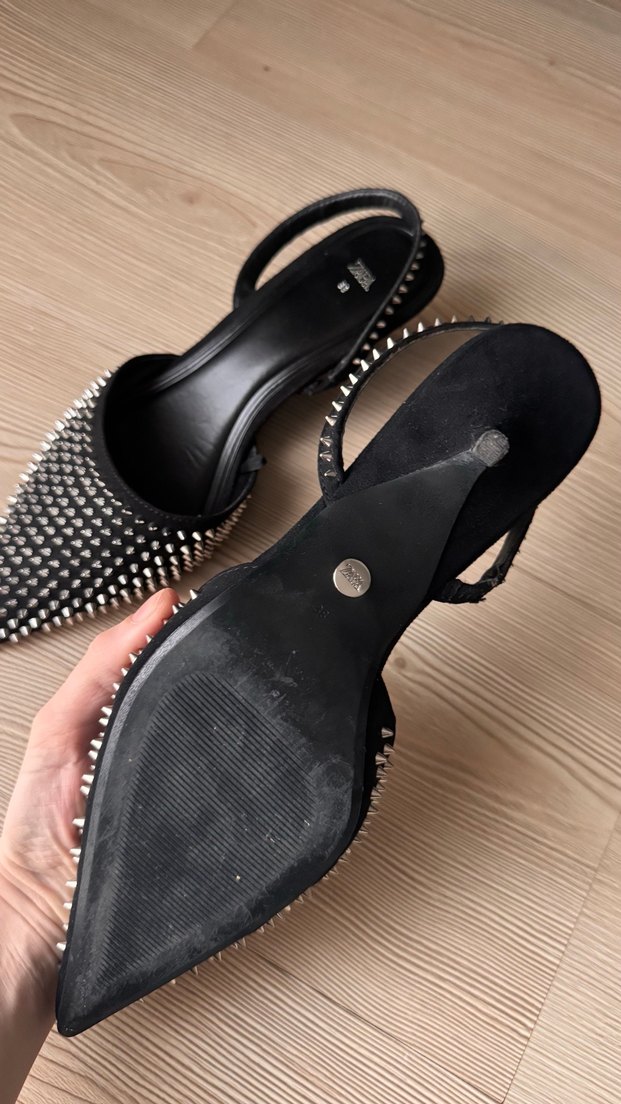 Zara Siyah Sivri Burun Zımbalı Stiletto - Görsel 4