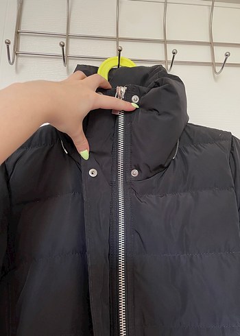 Fermuarlı Siyah Yüksek Yakalı Kadın Mont - Görsel 4