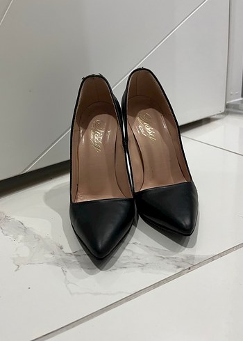 Siyah Stiletto - Görsel 3