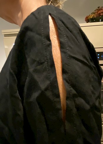 Siyah Düz Kesim kısa bluz - Görsel 2