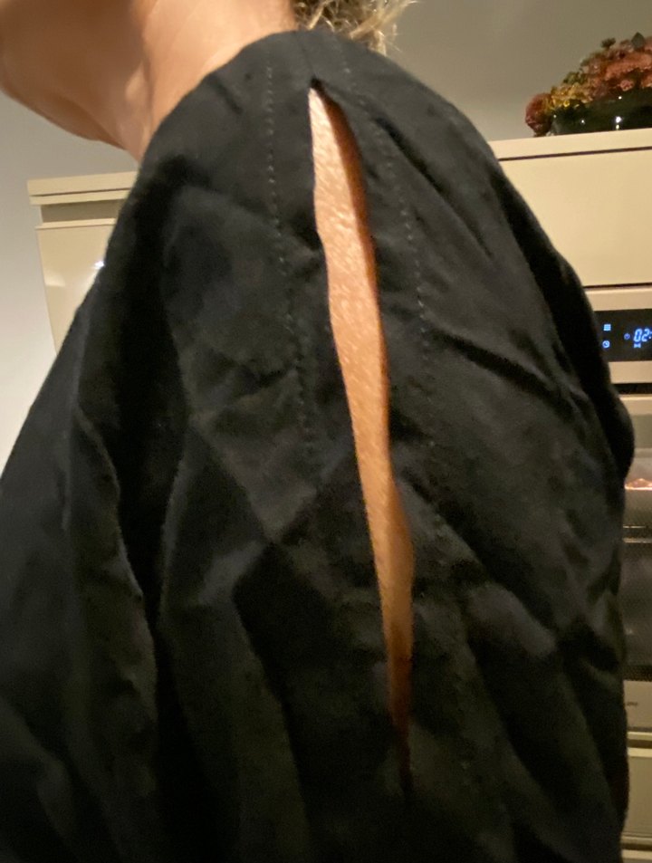 Siyah Düz Kesim kısa bluz - Görsel 2