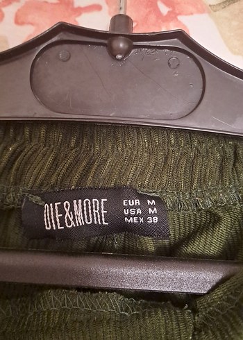 m Beden Haki renk kadife Mini Şort