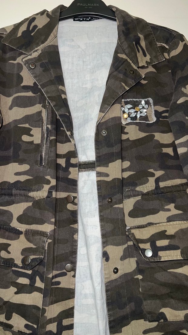 Düğmeli Kamuflaj Kadın Ceket - Görsel 2