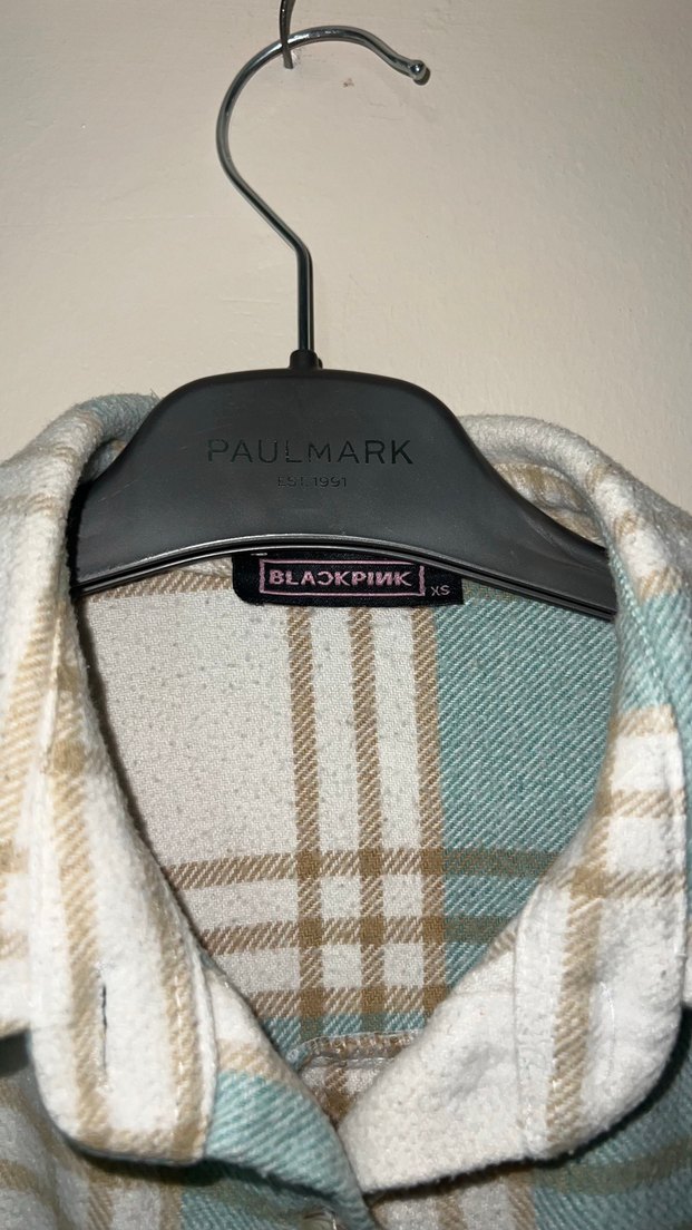 Düğmeli Uzun Kollu Kadın Gömlek - Görsel 2