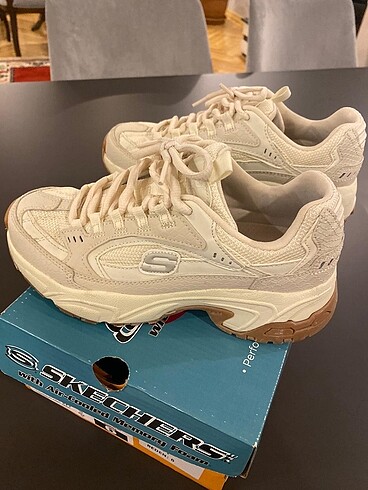 Skechers Skechers sıfır ürün