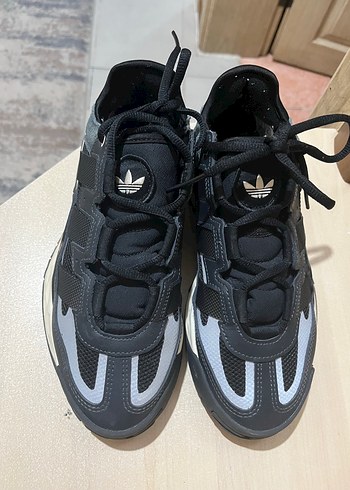 38 Beden Adidas Spor Ayakkabı