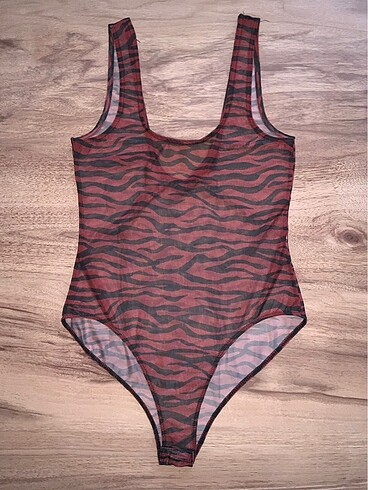 s Beden Tül leopar desenli çıtçıtlı body yk2