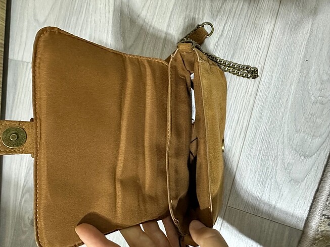 Beden Stradivarius süet çanta