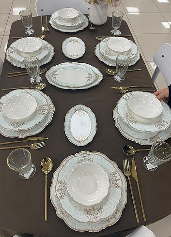 Yemek takimi 