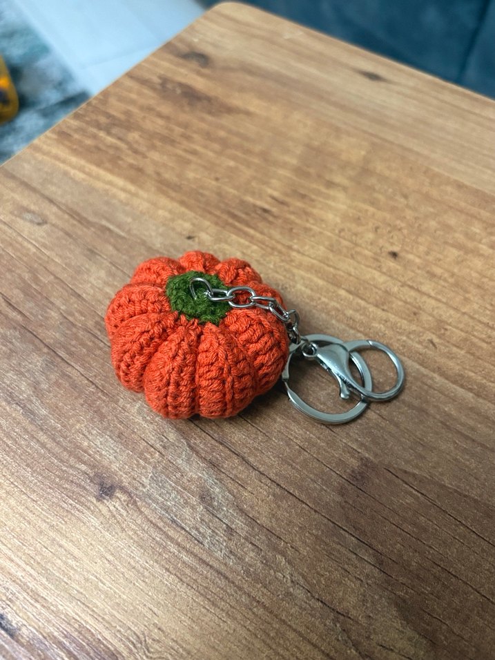 Turuncu Balkabağı Örgü Bohem Anahtarlık - Görsel 2