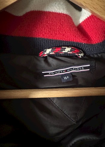 xs Beden siyah Renk Orjinal Tommy Hilfiger Siyah Kapüşonlu Erkek Şişme Mont