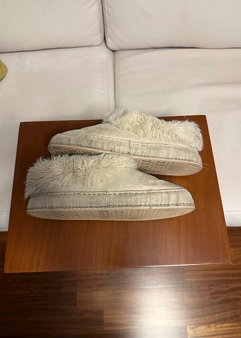 Oysho Bej Süet Tüylü Kadın Ev Terliği - Görsel 4