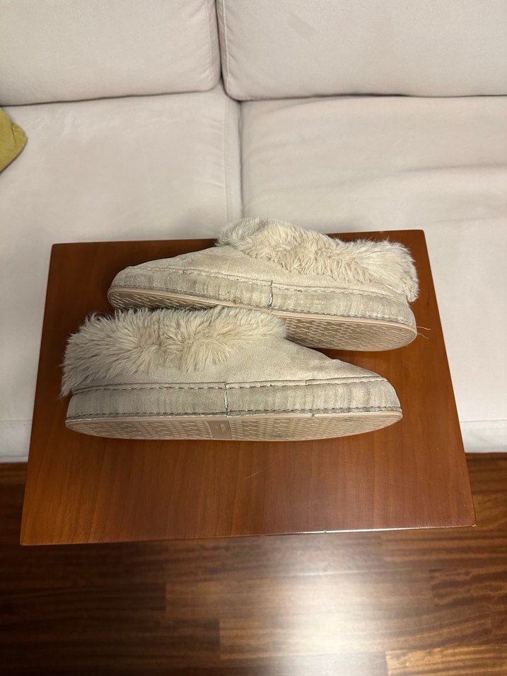 Oysho Bej Süet Tüylü Kadın Ev Terliği - Görsel 4