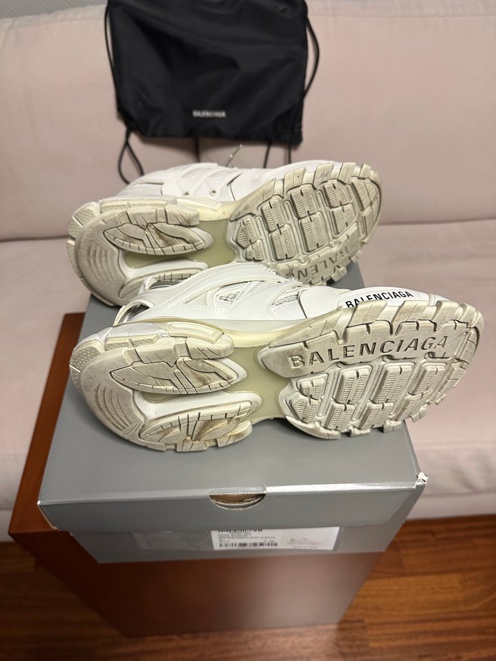 Balenciaga Beyaz Bağcıklı Spor Stiletto Sneakers - Görsel 3