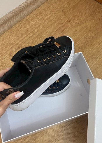 Guess Spor Ayakkabı - Görsel 7