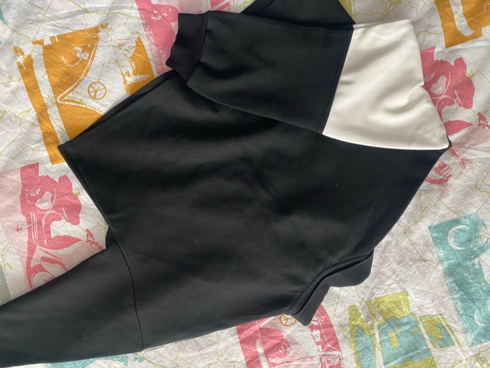 Mavi Düğmeli Siyah Beyaz Pamuklu Sweat - Görsel 3