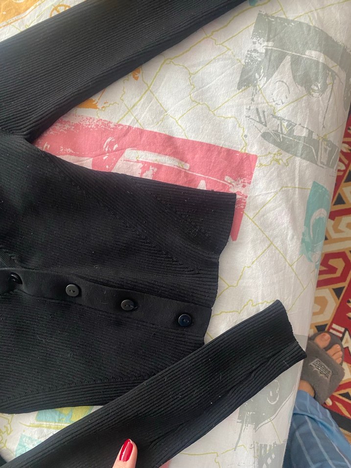 Düğmeli Siyah V Yaka Kadın Hırka Stradivarius - Görsel 3