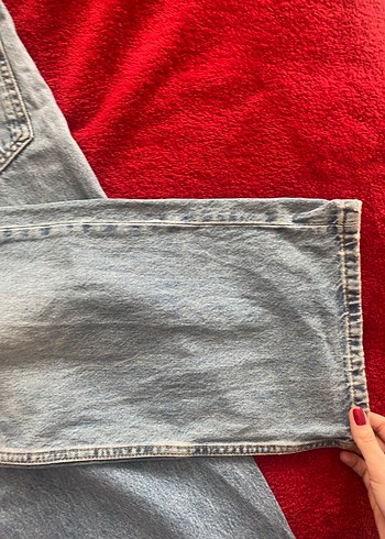 Zara 
Kadın Mavi Denim Midi Boy Jean - Görsel 4