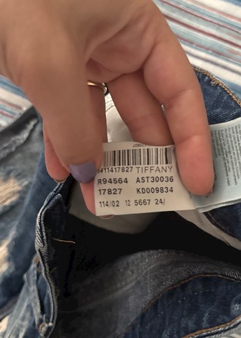 s Beden Kadın Mavi Marka Yırtık Mini Kot Şort