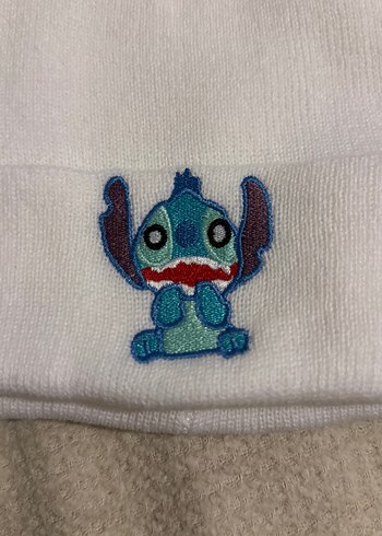 Önü nakışlı beyaz bere - Görsel 2