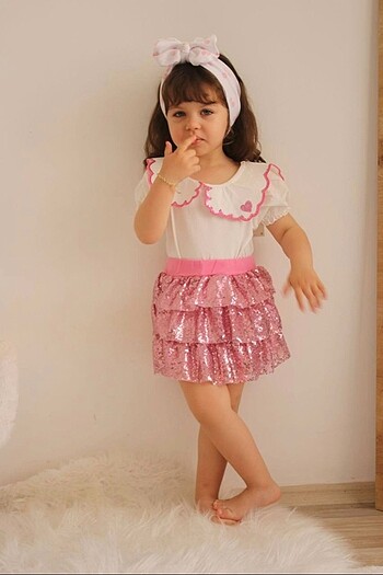 Pembe pullu etek takım
