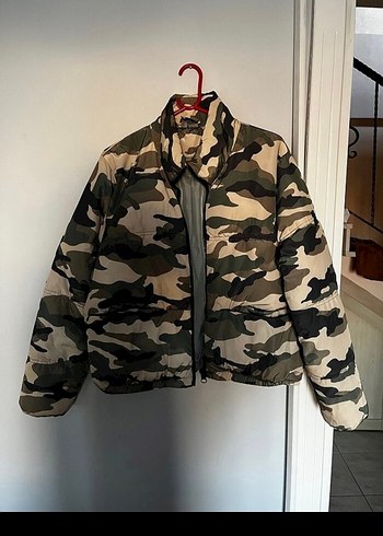 Kamuflaj Desenli Kadın Mont - Görsel 5