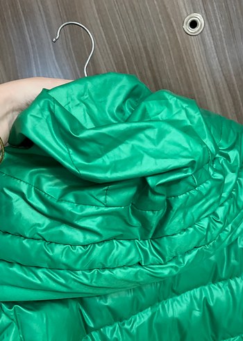 Kadın Parlak Yeşil Fermuarlı Kış Montu - Görsel 6