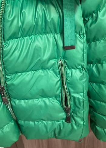 Kadın Parlak Yeşil Fermuarlı Kış Montu - Görsel 3
