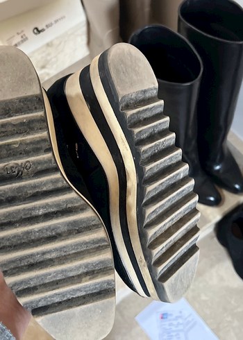 Siyah Süet Dolgu Topuklu Kadın Bot - Görsel 5