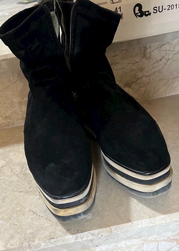 Siyah Süet Dolgu Topuklu Kadın Bot - Görsel 3