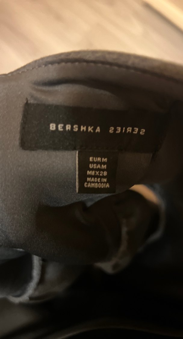 V Yaka Gri Midi Elbise, Pilili, Kolsuz - Görsel 5