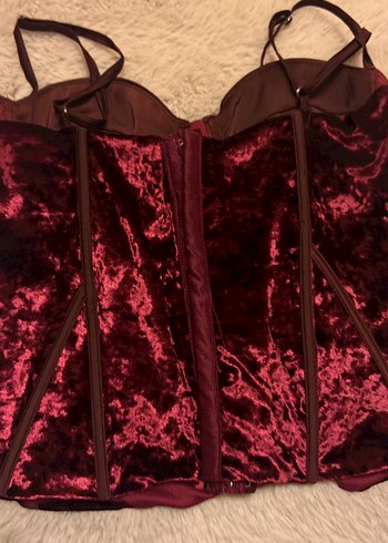 Bordo Kadife Straplez Bustiyer sadece bir defa kullanıldı - Görsel 3