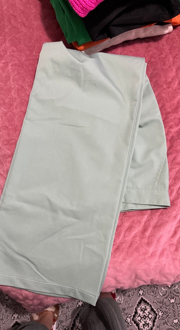 Çağla Yeşili Pilili Kadın Kumaş Pantolon - Görsel 2