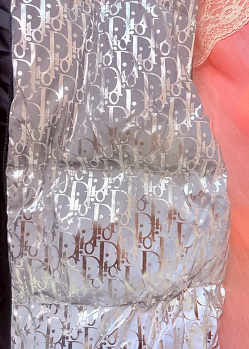 Christian Dior Gümüş Fermuarlı Şişme Yelek. - Görsel 4
