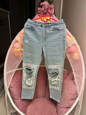 Butik ürünü Mom Jeans Yüksek Bel.30 Beden Pantolon.
