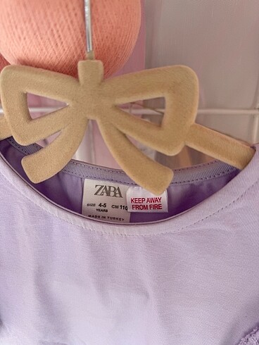 Zara Zara-Lila 4-5 yaş dantel detaylı tişört.