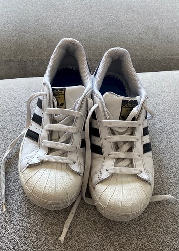 Adidas Kadın Beyaz Siyah Spor Ayakkabı Velcro