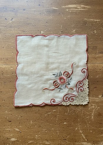 Bordo Nakışlı vintage Masa Örtüsü - Görsel 3