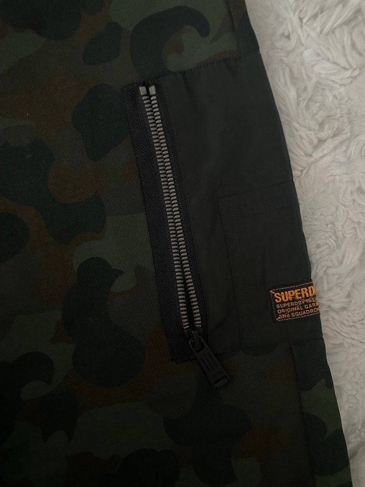 Orjinal superdry Kamuflaj Desenli  Pantolon - Görsel 4