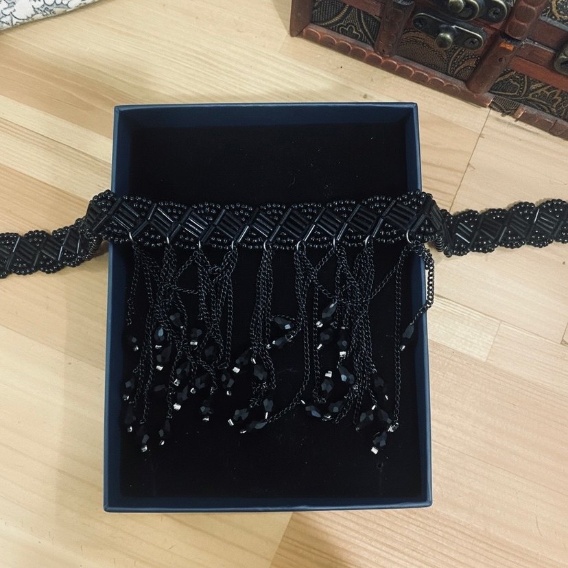 Etnik Desenli Siyah Tasli kolye - Görsel 2