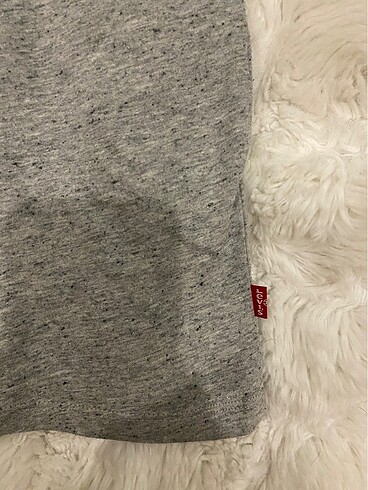 xs Beden gri Renk Orjinal levis tshirt