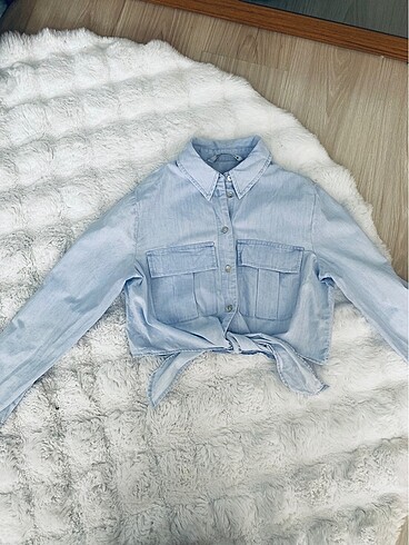 Zara crop gomlek