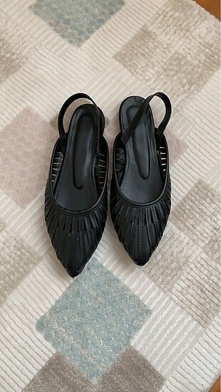Zara model babet