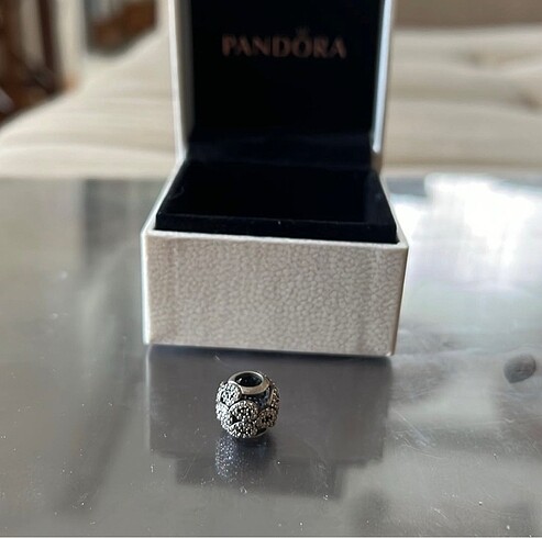 Pandora Pandora charm