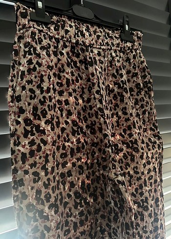 Kahverengi Leopar Desenli Bol Kesim Kemerli Kadın Pantolon - Görsel 2