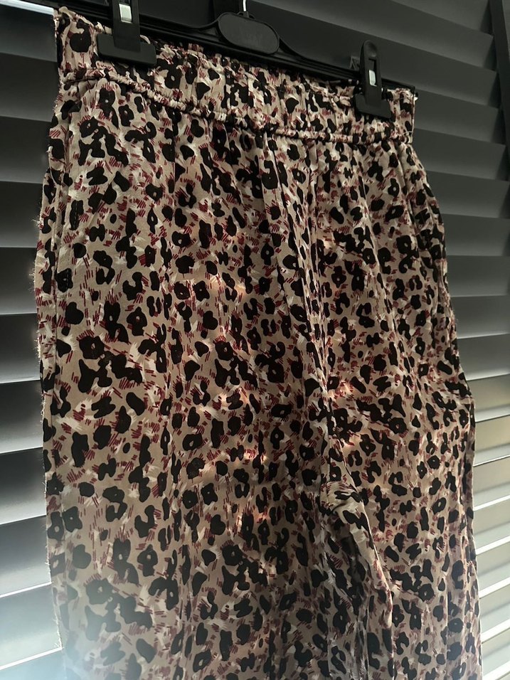 Kahverengi Leopar Desenli Bol Kesim Kemerli Kadın Pantolon - Görsel 2