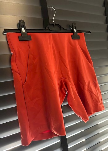 s Beden Kırmızı Mini Spor Şort