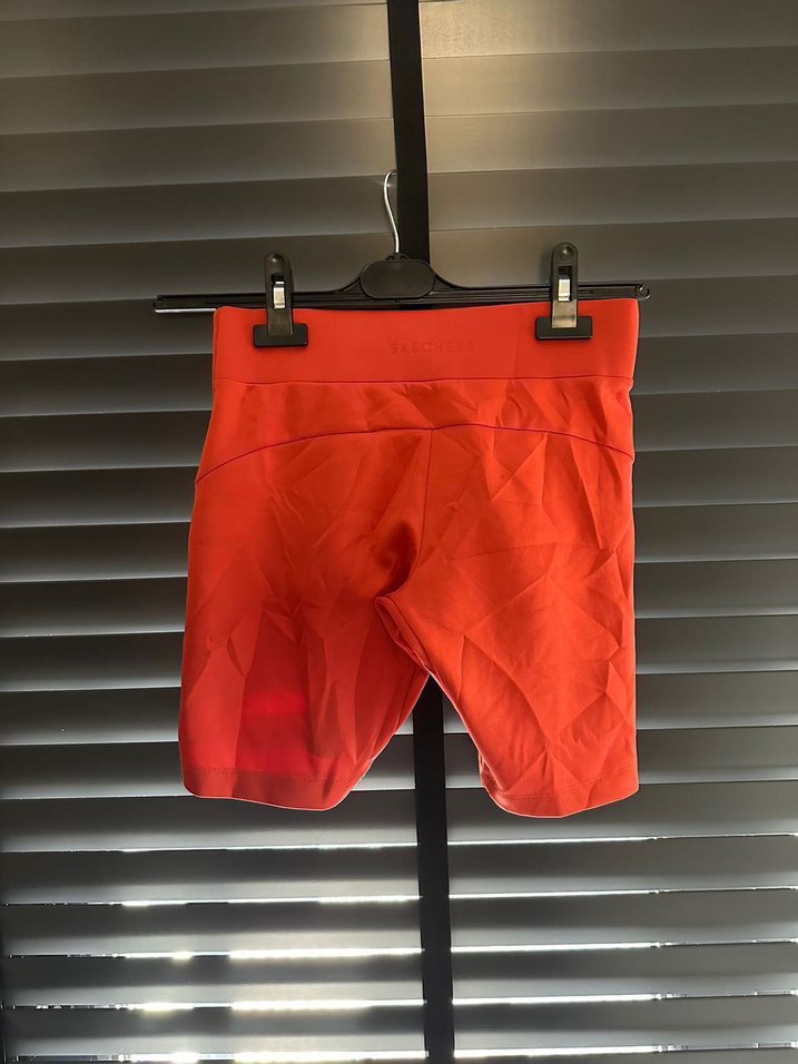 Kırmızı Mini Spor Şort - Görsel 3