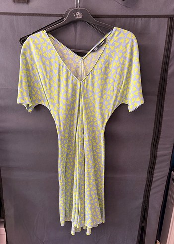 V Yaka Midi Elbise - Görsel 5